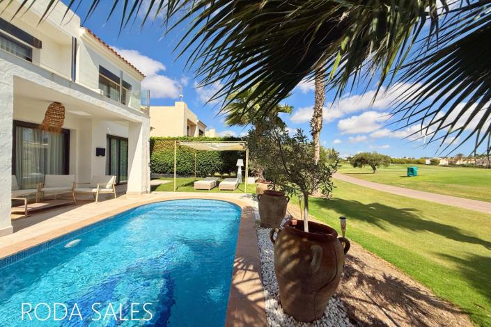 Image No.45-4 Bed Villa / Detached for sale