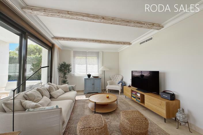 Image No.17-4 Bed Villa / Detached for sale