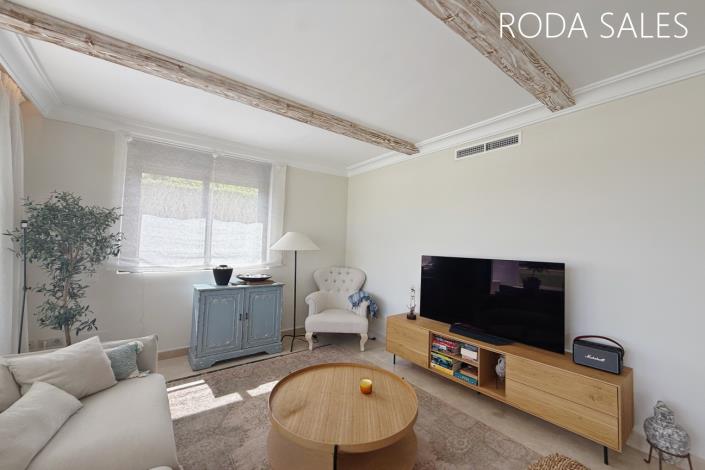 Image No.18-4 Bed Villa / Detached for sale