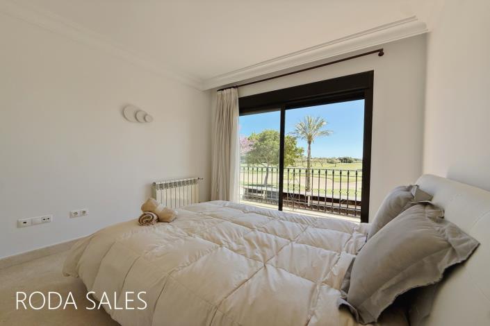 Image No.27-3 Bed Villa / Detached for sale