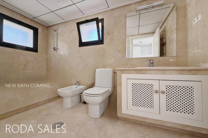 Image No.21-3 Bed Villa / Detached for sale