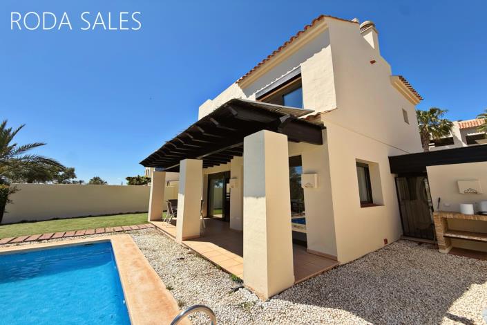 Image No.32-3 Bed Villa / Detached for sale
