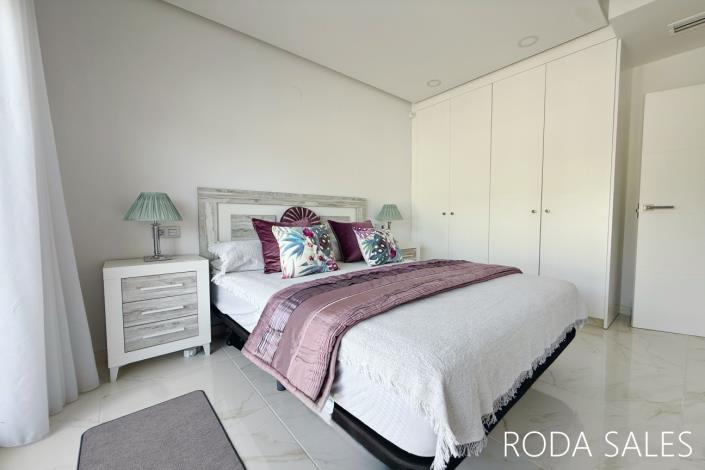 Image No.17-2 Bed Apartment for sale