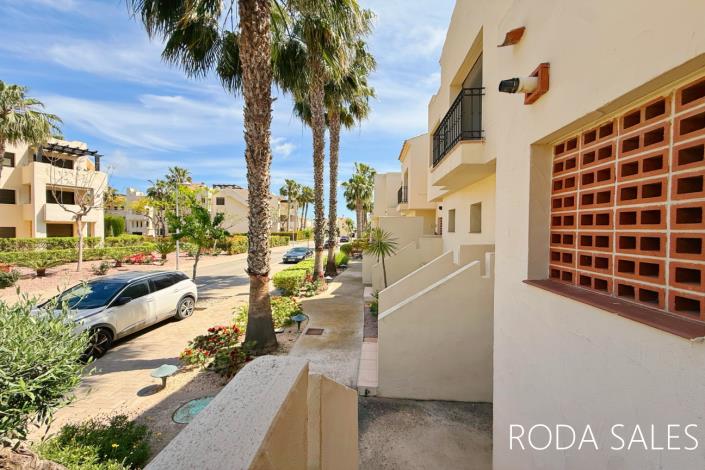 Image No.4-2 Bed Townhouse for sale