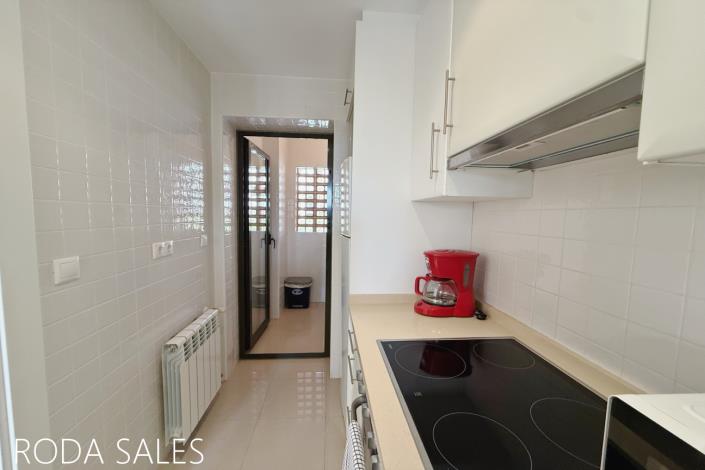 Image No.9-2 Bed Townhouse for sale