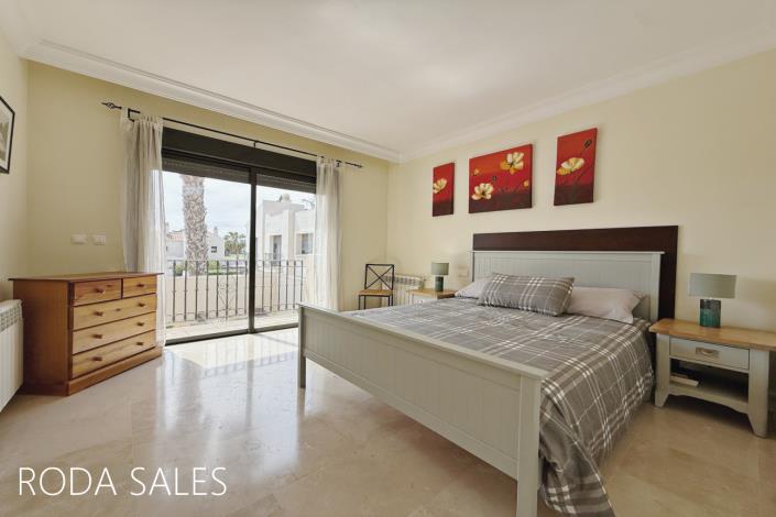Image No.22-2 Bed Townhouse for sale