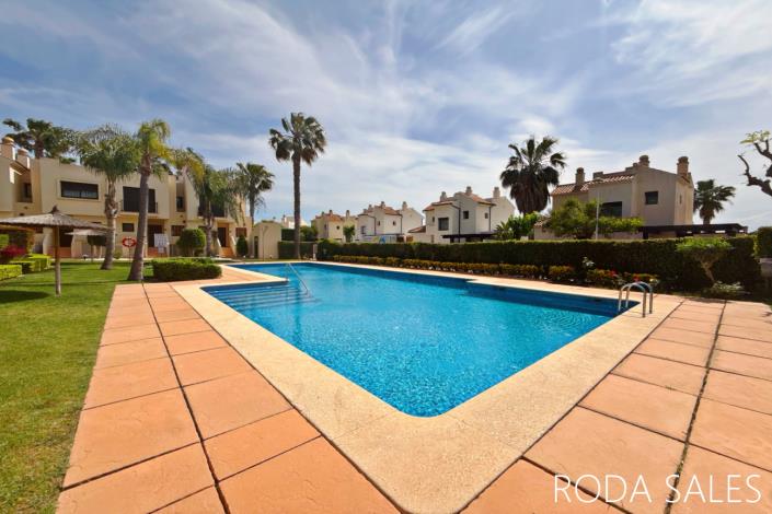 Image No.36-2 Bed Townhouse for sale
