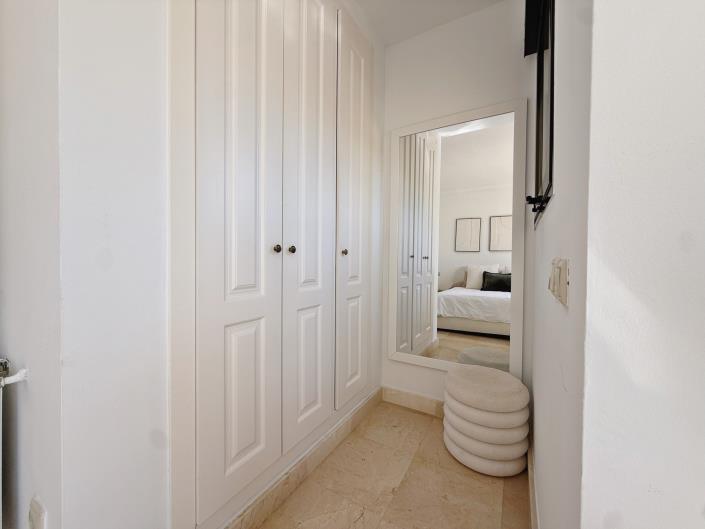 Image No.27-3 Bed Townhouse for sale