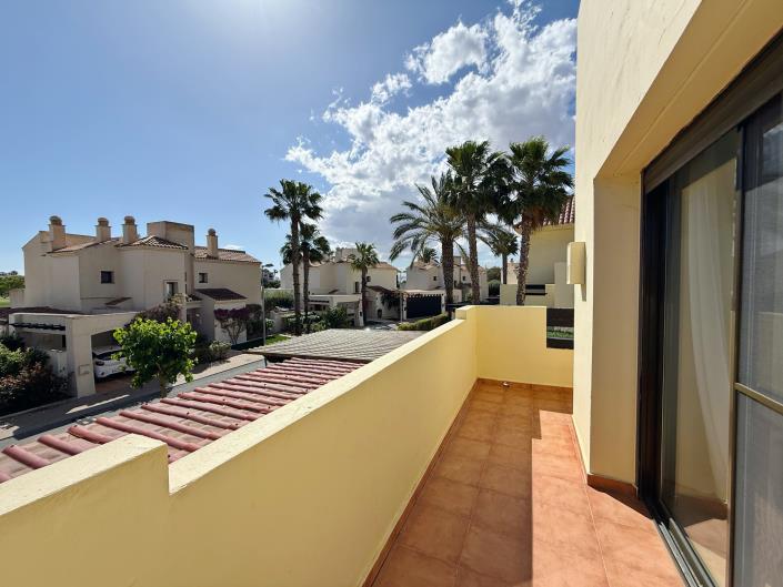 Image No.30-3 Bed Townhouse for sale