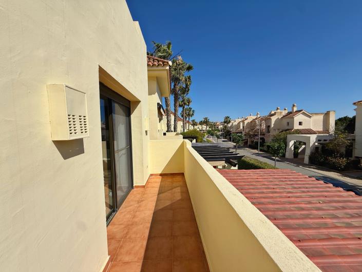 Image No.31-3 Bed Townhouse for sale