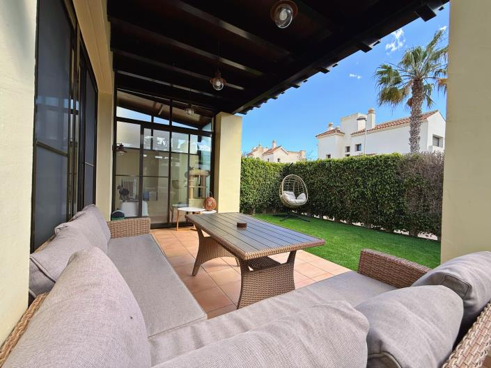 Image No.41-3 Bed Townhouse for sale
