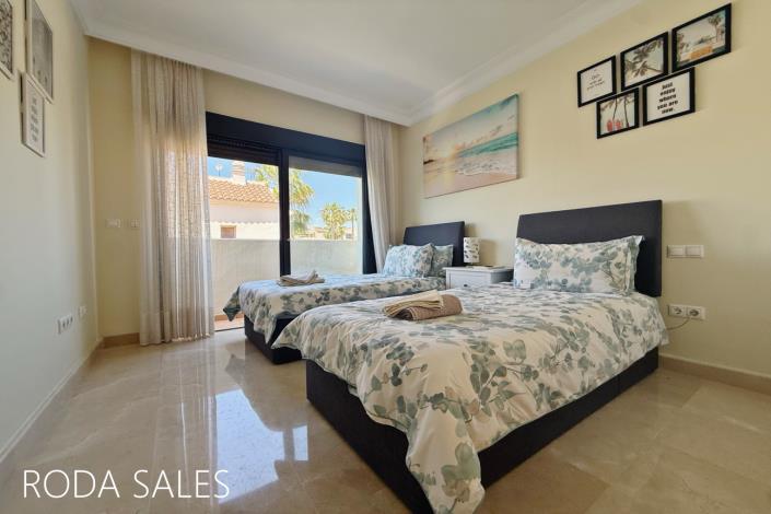 Image No.50-4 Bed Villa / Detached for sale