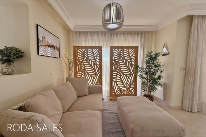 Image No.19-4 Bed Villa / Detached for sale