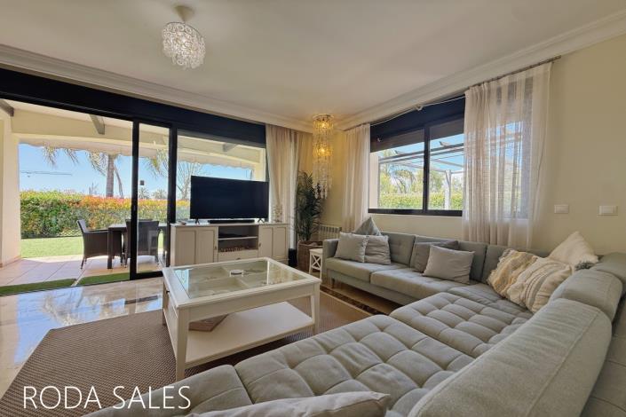 Image No.21-4 Bed Villa / Detached for sale