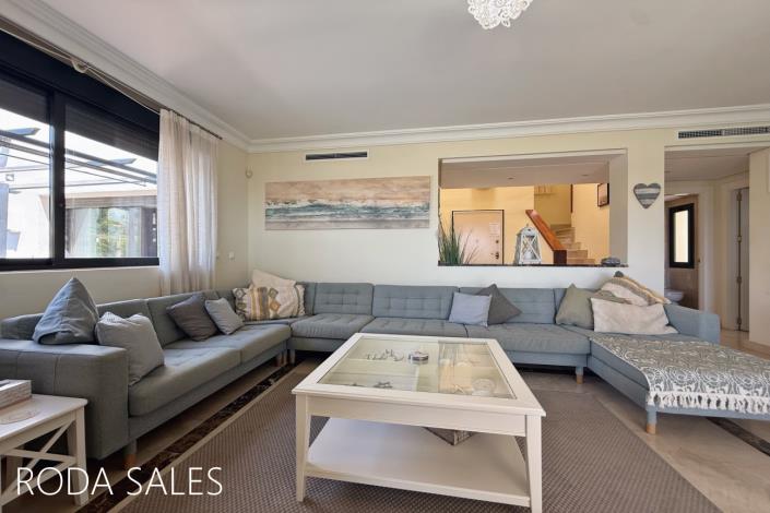 Image No.23-4 Bed Villa / Detached for sale