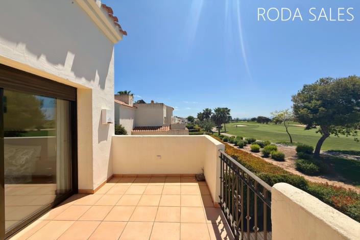 Image No.37-4 Bed Villa / Detached for sale