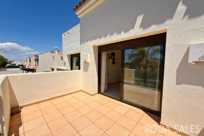 Image No.40-4 Bed Villa / Detached for sale
