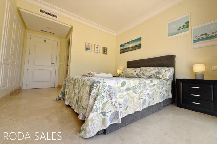 Image No.41-4 Bed Villa / Detached for sale