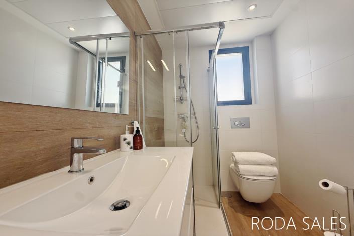 Image No.36-3 Bed Villa / Detached for sale