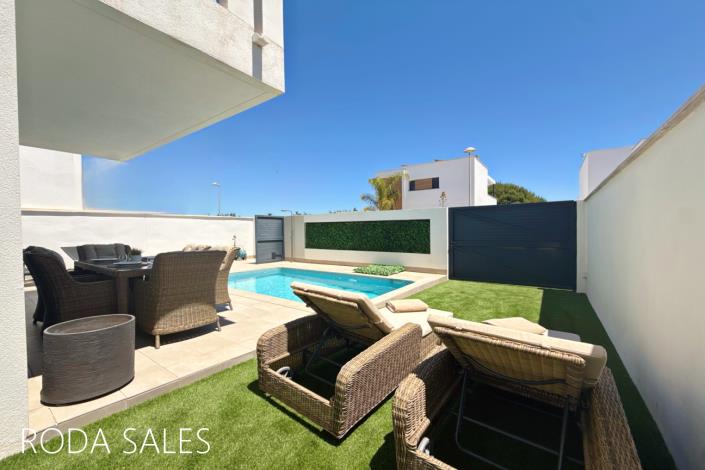 Image No.5-3 Bed Villa / Detached for sale