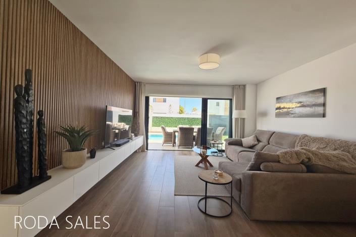 Image No.26-3 Bed Villa / Detached for sale