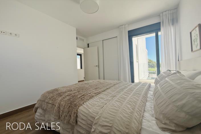 Image No.41-3 Bed Villa / Detached for sale