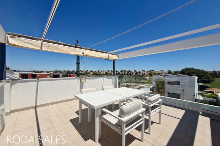 Image No.56-3 Bed Villa / Detached for sale