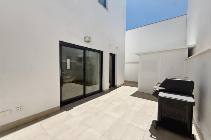 Image No.59-3 Bed Villa / Detached for sale
