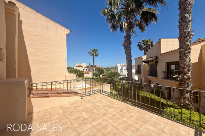 Image No.20-2 Bed Townhouse for sale