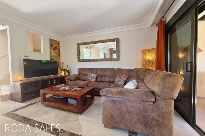 Image No.26-2 Bed Townhouse for sale