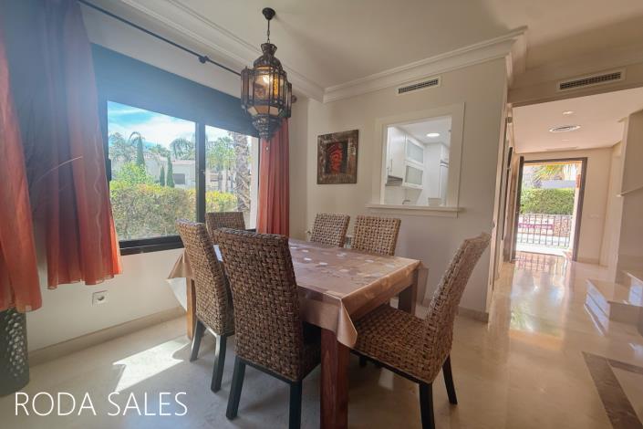 Image No.27-2 Bed Townhouse for sale
