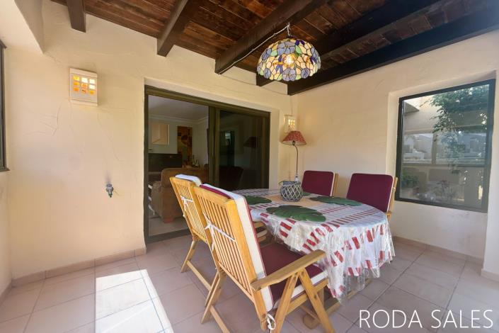Image No.30-2 Bed Townhouse for sale