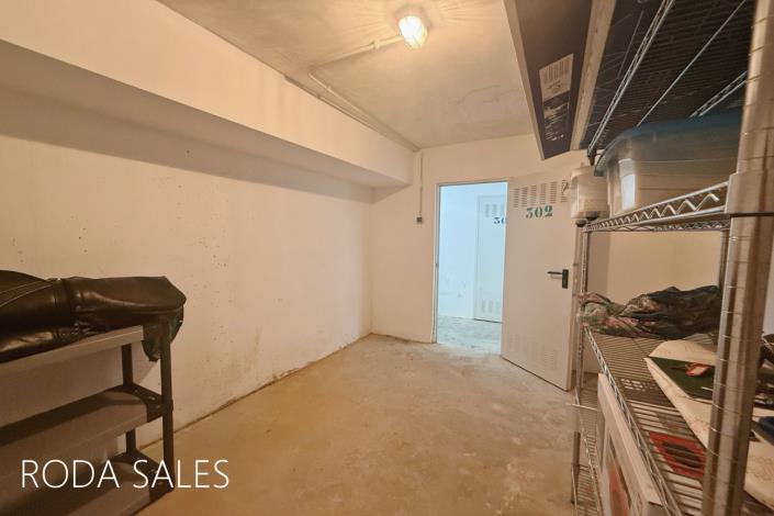Image No.34-2 Bed Townhouse for sale