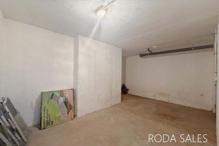 Image No.36-2 Bed Townhouse for sale