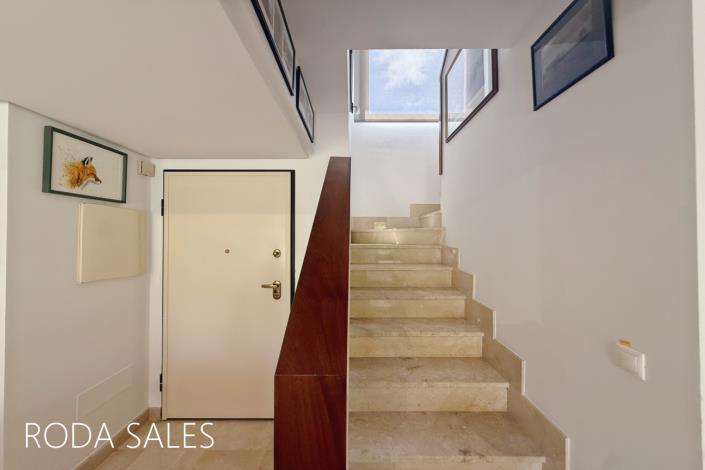 Image No.10-3 Bed Villa for sale
