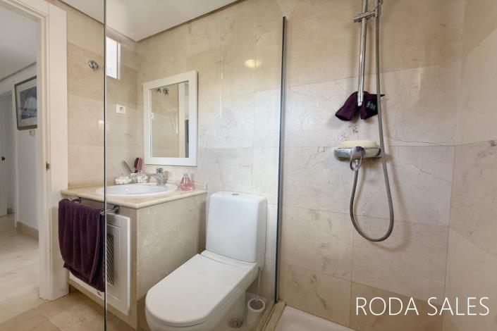 Image No.18-3 Bed Villa for sale