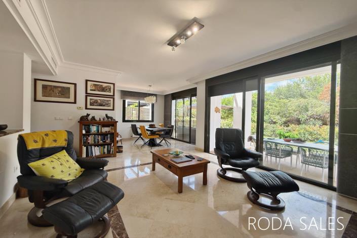 Image No.31-3 Bed Villa for sale