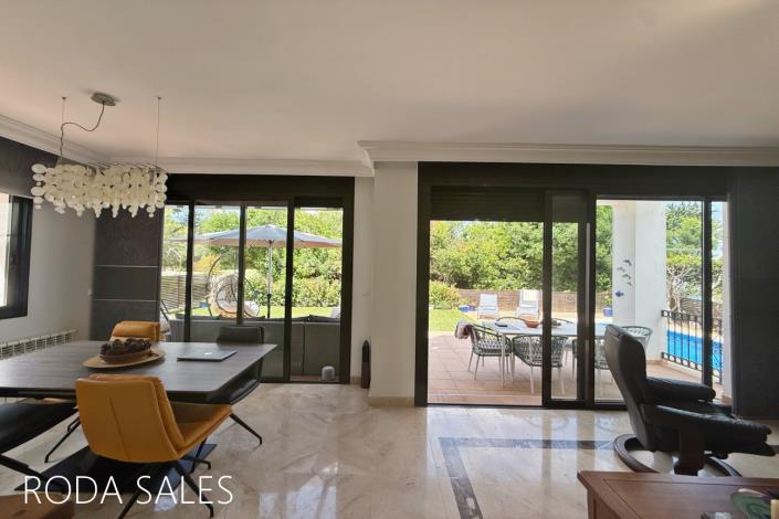 Image No.32-3 Bed Villa for sale