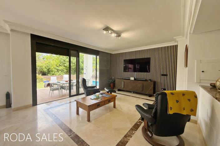 Image No.33-3 Bed Villa for sale