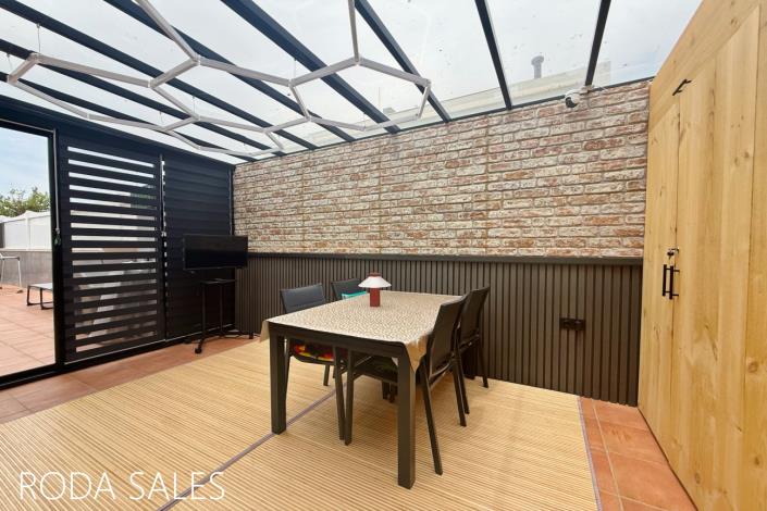 Image No.25-4 Bed Semi-Detached for sale
