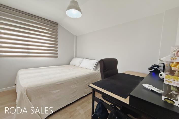 Image No.33-4 Bed Semi-Detached for sale