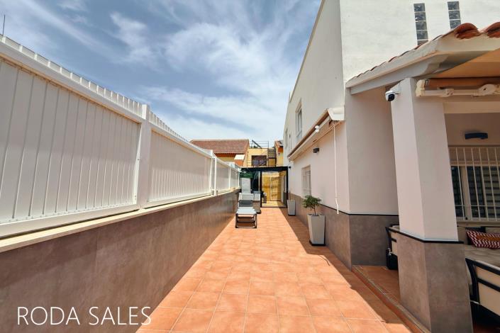 Image No.2-4 Bed Semi-Detached for sale