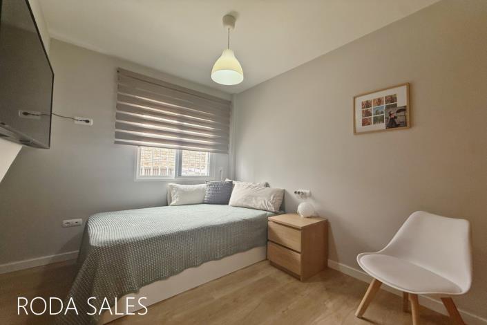 Image No.18-4 Bed Semi-Detached for sale