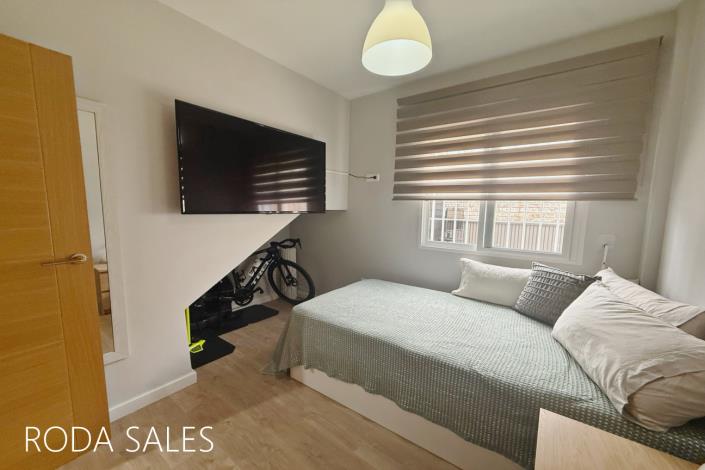 Image No.19-4 Bed Semi-Detached for sale