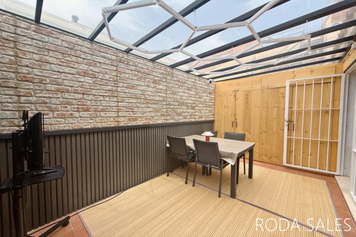 Image No.26-4 Bed Semi-Detached for sale