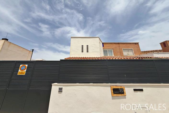 Image No.46-4 Bed Semi-Detached for sale
