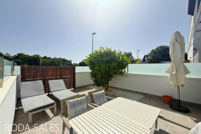 Image No.19-2 Bed Townhouse for sale