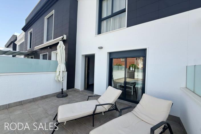 Image No.5-2 Bed Townhouse for sale