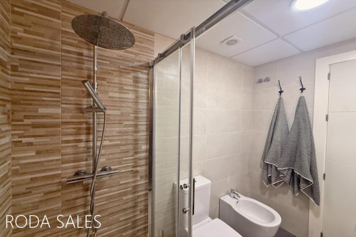 Image No.26-2 Bed Townhouse for sale