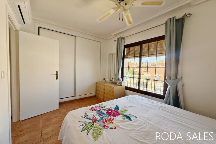 Image No.16-2 Bed Townhouse for sale